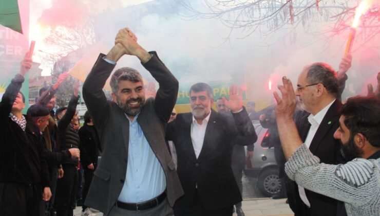 HÜDA PAR’dan miting gibi seçim lokali açılışı